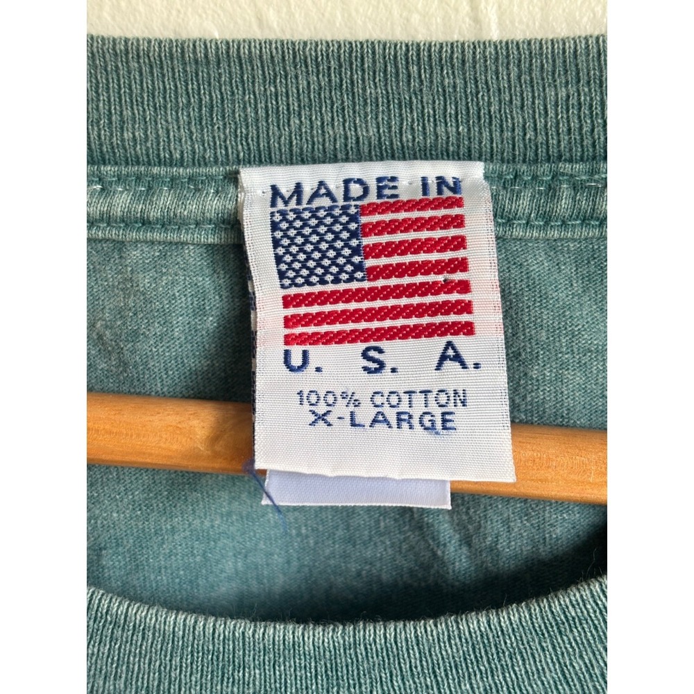 Tyca Westport Massachusetts 02790 Embossed Graphic T-Shirt Mens XL Teal USA Made - Picture 4 of 6